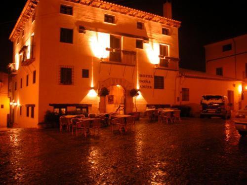 רקואנה Hotel Restaurante Dona Anita מראה חיצוני תמונה
